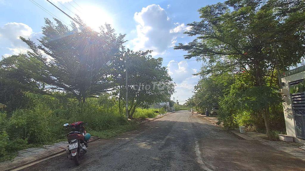 NGỘP - CHỦ CẦN TIỀN BÁN RẺ LÔ ĐẤT SẠCH ĐẸP THÀNH PHỐ THỦ ĐỨC