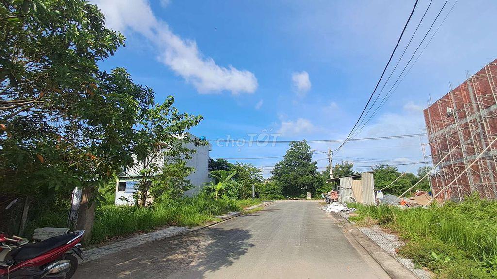 NHÀ NGỘP QUẬN 9 - HẺM Ô TÔ - 62M² - SHR
