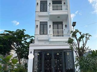 🏡 Bán nhà góc 2 mặt tiền hẻm 40 Võ Văn Hát Q9