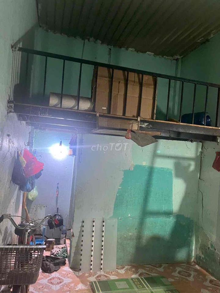 CHO THUÊ NHÀ KHO +ĐƯỜNG lÊ THị HOA  Diện tích: ngang 9m × dài 18m = 1