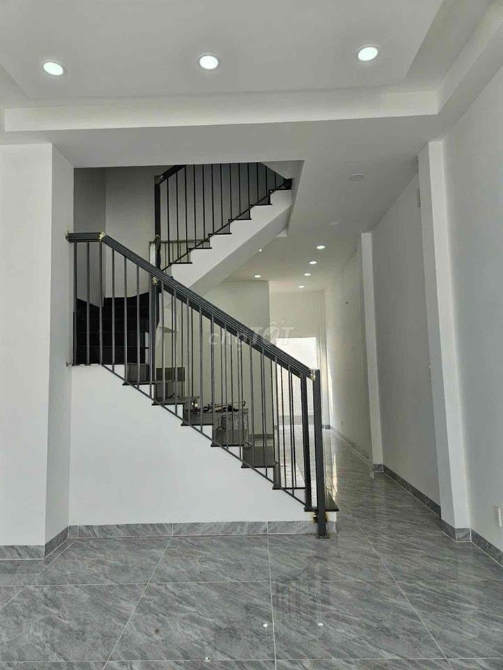 CHO THUÊ  NHÀ + KHO - ĐƯỜNG XE TẢI. Quốc lộ 13, Hiệp Bình Phước, Thủ Đ
