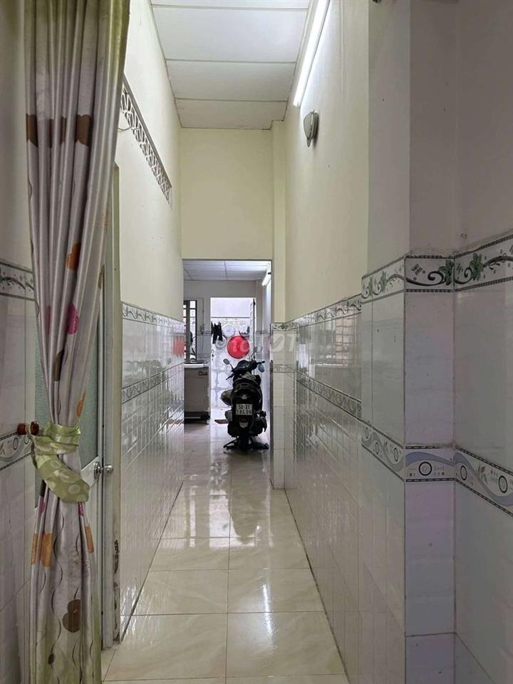 CHÍNH CHỦ CẦN TIỀN BÁN GẤP, NHÀ MẶT TIỀN ĐƯỜNG, 2 TẦNG, GIÁ CHỈ 5 TỶ 9