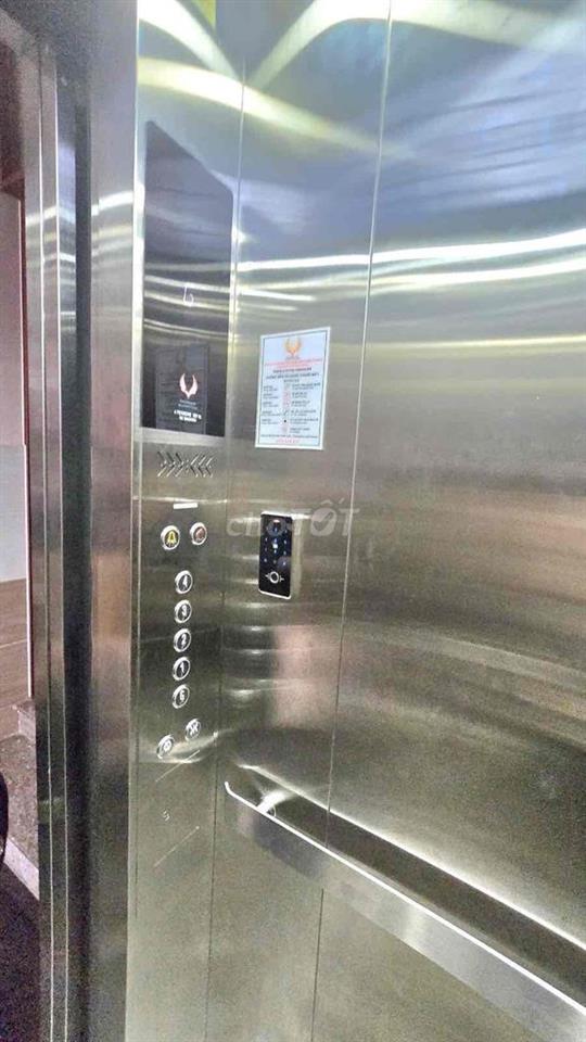 CHỦ GẤP BÁN CHDV 6 TẦNG  NGAY VÔNG XOAY TRẦN NÃO Q2 :DT 116M NGANG 9M