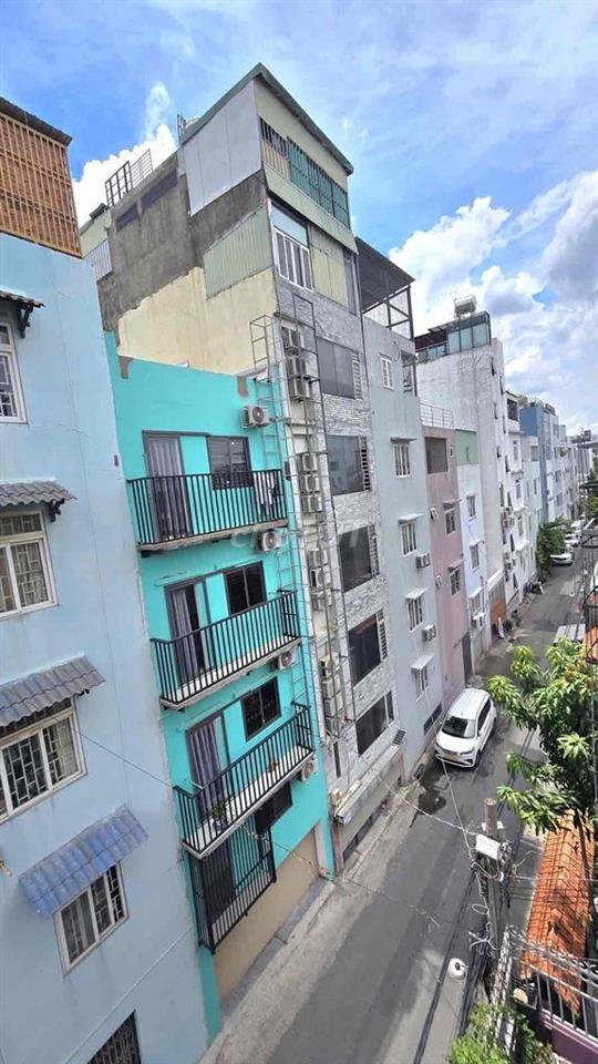 CHỦ GẤP BÁN CHDV 6 TẦNG  NGAY VÔNG XOAY TRẦN NÃO Q2 :DT 116M NGANG 9M