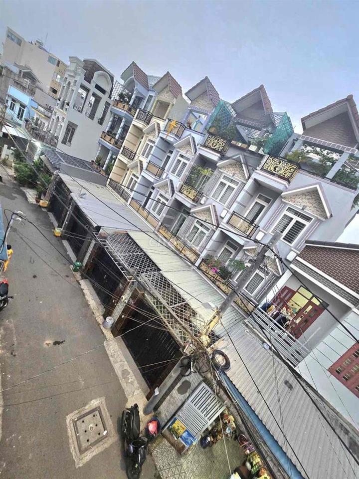 CHỦ NGỘP BANK GIẢM SÂU 1 TỶ GIÁ CÒN 10.2 TỶ NHÀ 4 TẦNG NGAY BÌNH TRƯNG