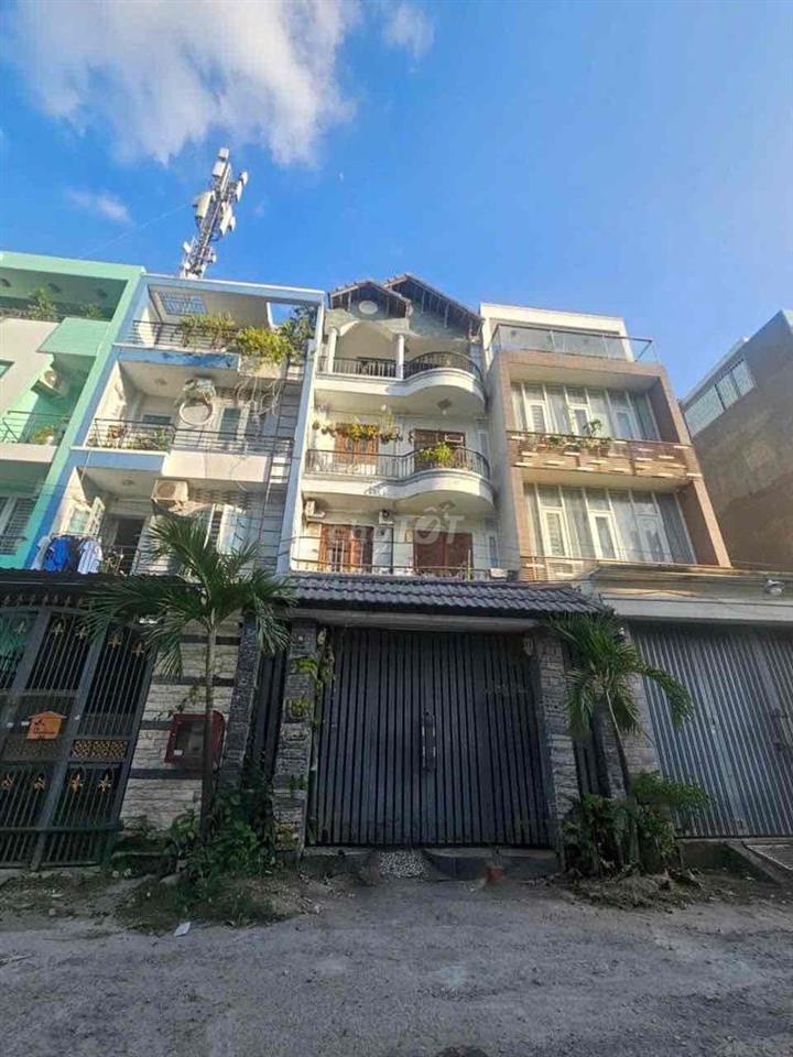 CHỦ CẦN BÁN GẤP NHÀ 4 TẦNG VÀI BƯỚC CHÂN RA LÊ VĂN THỊNH 105M CHỈ 13TỶ