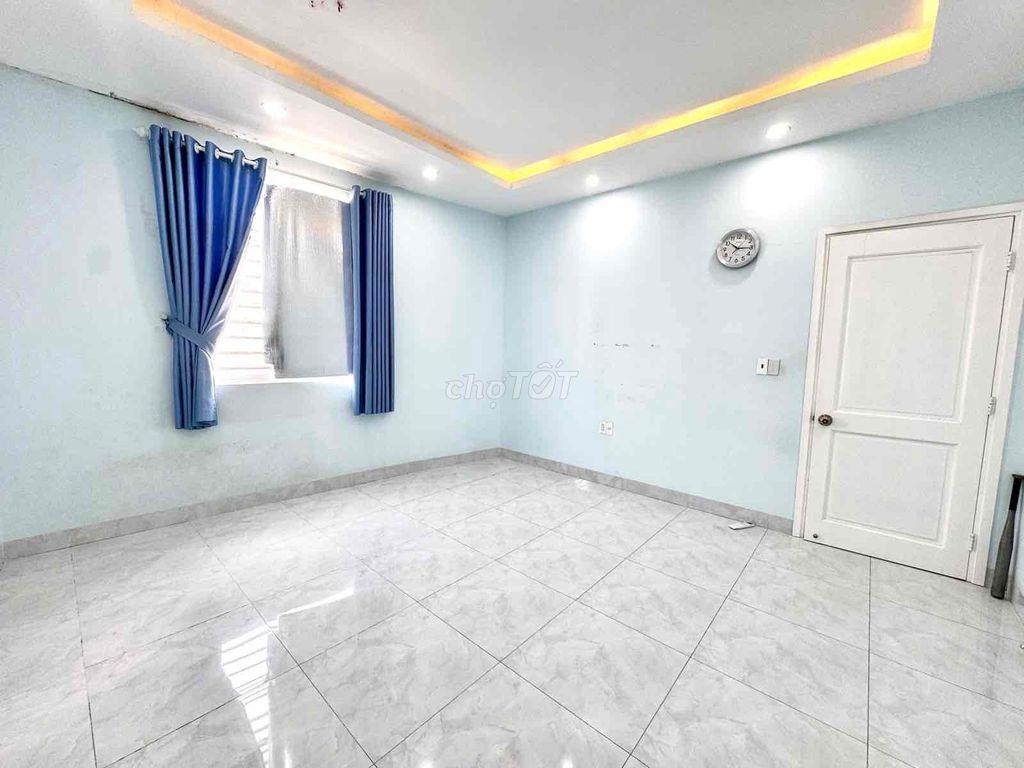 MẶT TIỀN KINH DOANH ĐƯỜNG 11 GẦN BV Q2 LÊ VĂN THINh NGANG 11M2 GIÁ 6.2