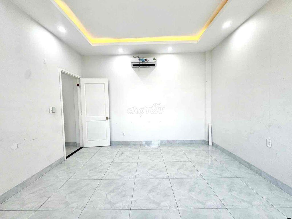 MẶT TIỀN KINH DOANH ĐƯỜNG 11 GẦN BV Q2 LÊ VĂN THINh NGANG 11M2 GIÁ 6.2