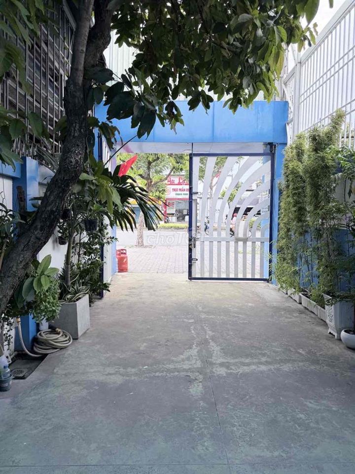NGỘP BANK NHÀ 5 TẦNG MT TRẦN NÃO DT : 153M2 GIÁ 63.5TỶ