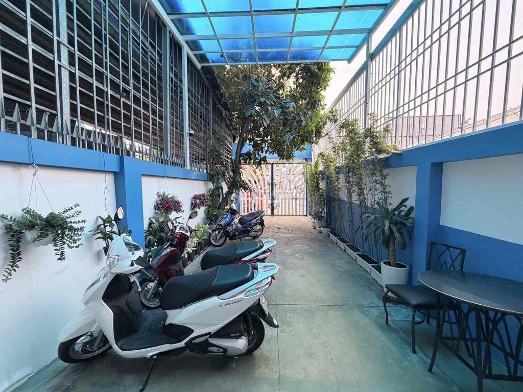 NGỘP BANK NHÀ 5 TẦNG MT TRẦN NÃO DT : 153M2 GIÁ 63.5TỶ