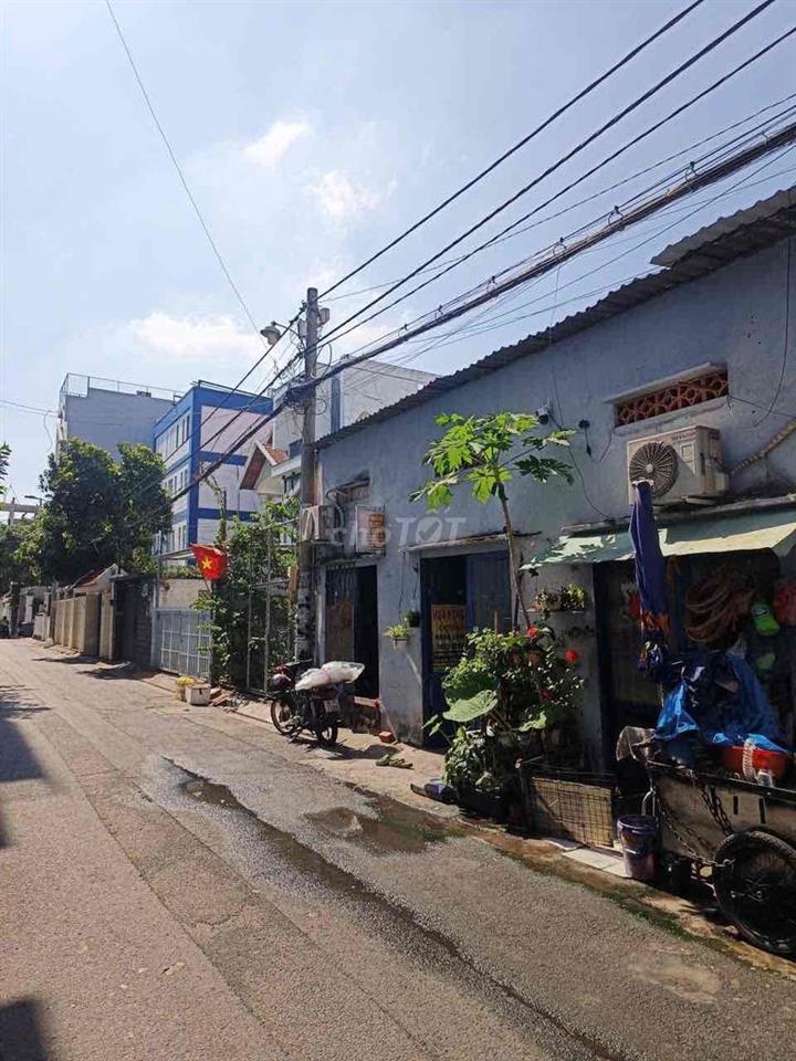 DÃY NHÀ TRỌ TRẦN NÃO - QUẬN 2 - HƠN 300m2 NGANG 16m - GIÁ CHỈ 70
