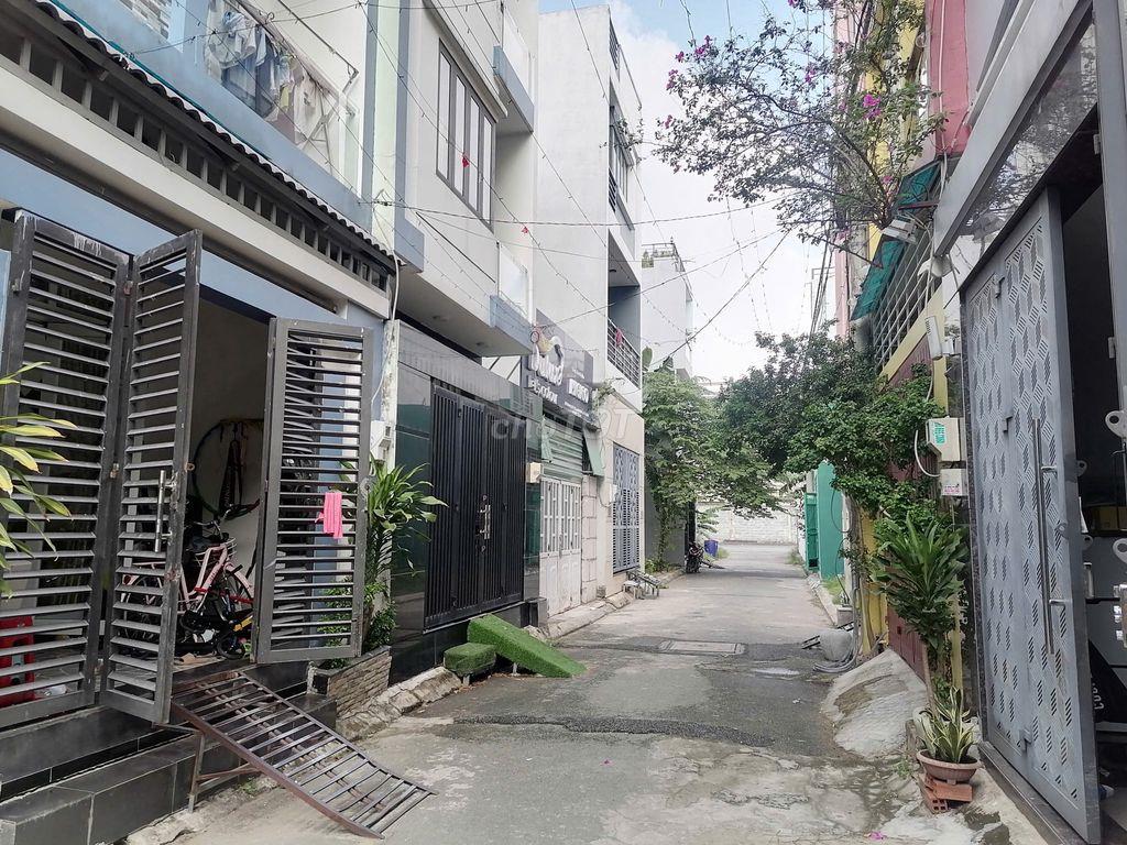 Đất ngang 5m, nở hậu, kế Vạn Phúc, giá chỉ nhỉnh 5tỷ xíu