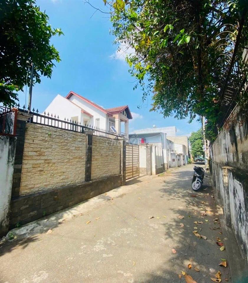 Hiếm! ất 111.9m² HXH đường 8 Linh Trung - sổ hồng riêng, vuông vức