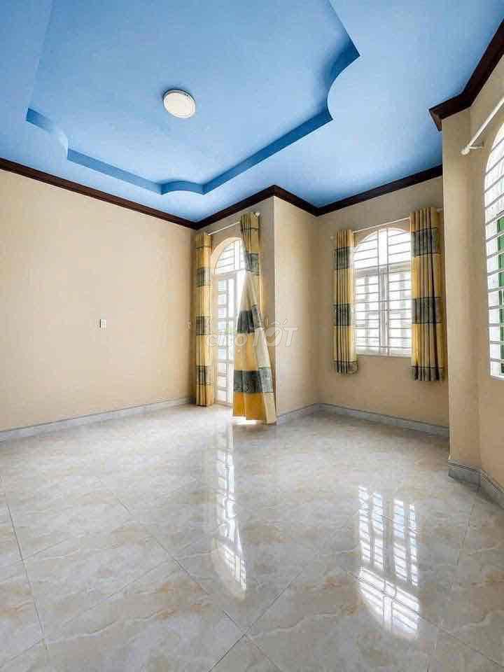Nhà Bán Chính Chủ 3 tầng hẻm xe hơi liên hệ *** Dũng