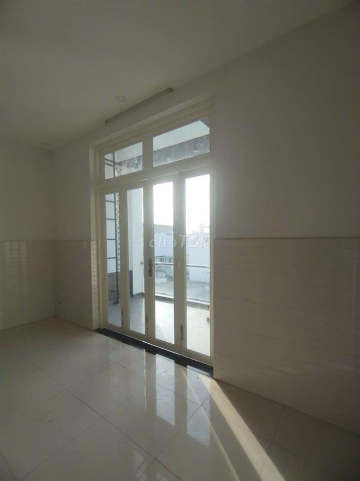 Chính chủ, cho thuê nhà NC hẻm ô tô - Đường số 8, Linh Xuân