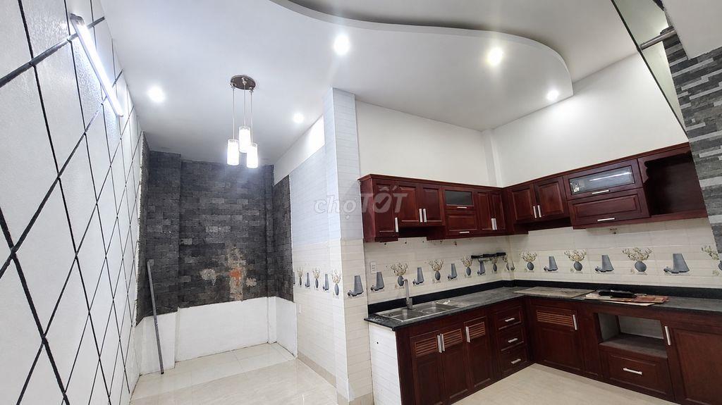 Chính chủ, cho thuê nhà NC hẻm ô tô - Đường số 8, Linh Xuân