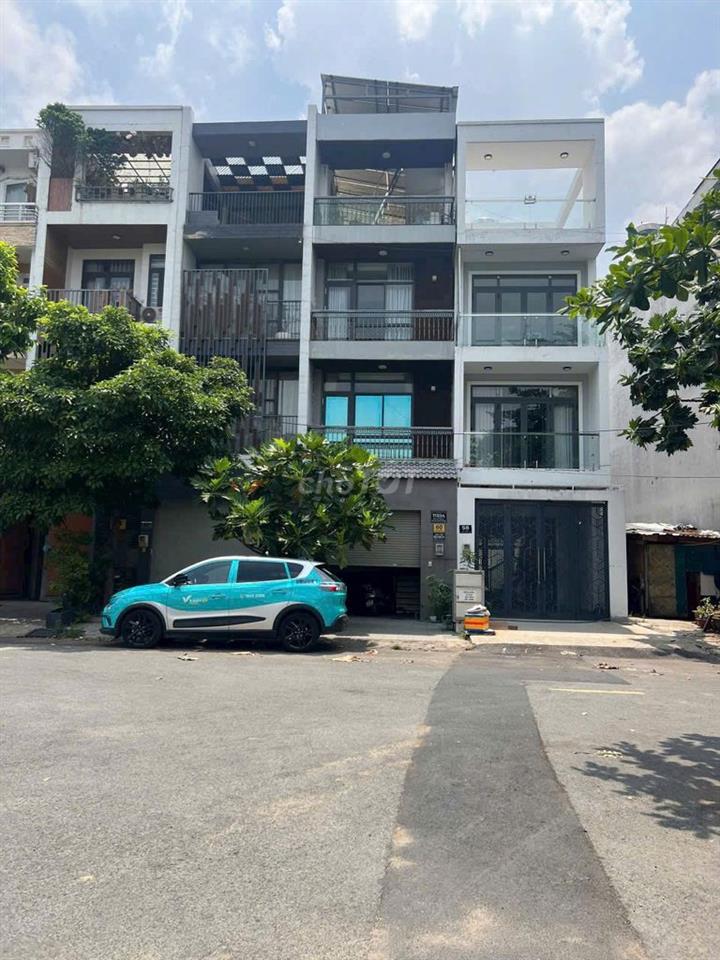 Bán nhà Mặt phố Bùi Tá Hán, P. An Phú, TP HCM (Quận 2 cũ). DT: 4*20