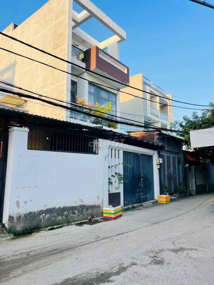 Hẻm Oto Thông Đường Tăng Nhơn Phú, Giá Tốt Cho Nhà Đầu Tư
