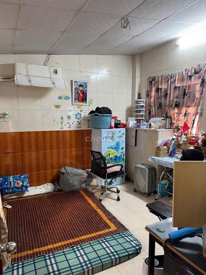 Bán nhà Quốc Lộ 13, Hiệp Bình Phước đang cho thuê gần trục đường lớn.