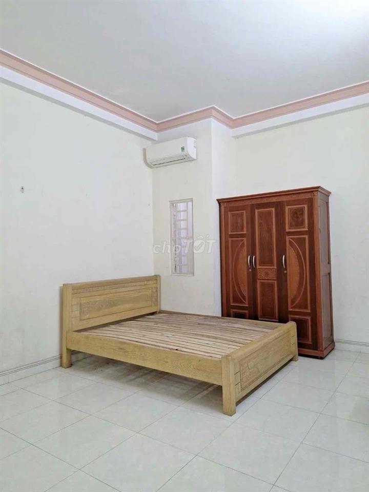 🏡TRỤC QL13- NHÀ 3 TẦNG- 3PN-HẺM XE HƠI- 6Ty9