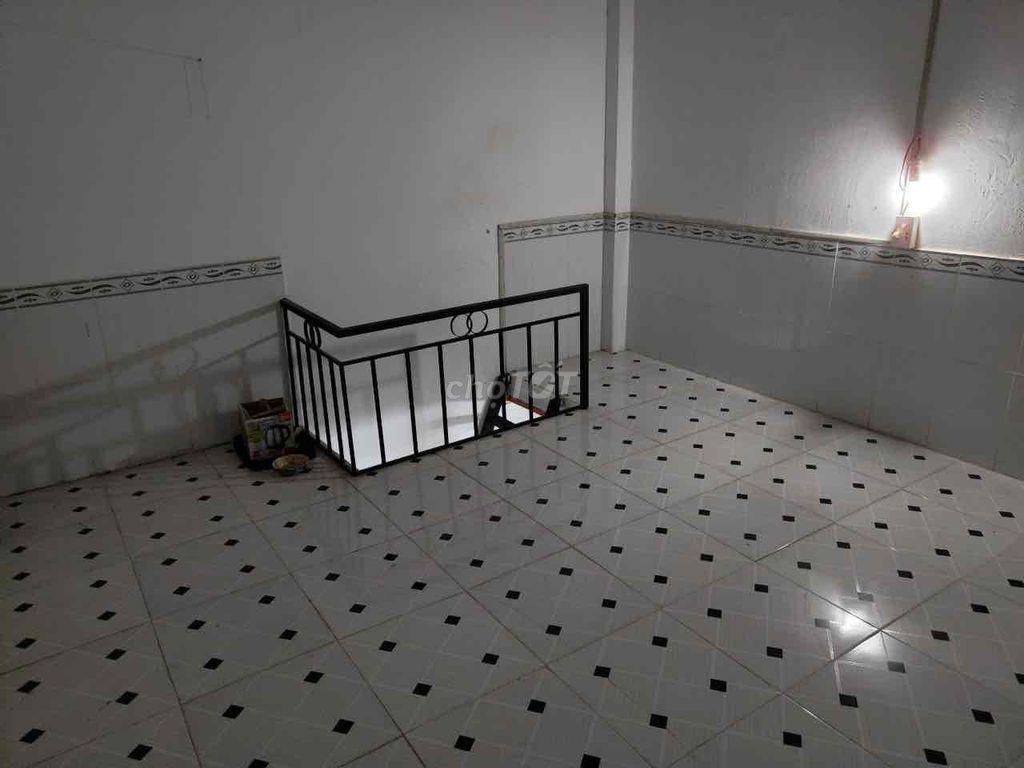 Chính chủ cần bán khu trọ 4 phòng tại đường 1 (ngay cầu đông tăng long
