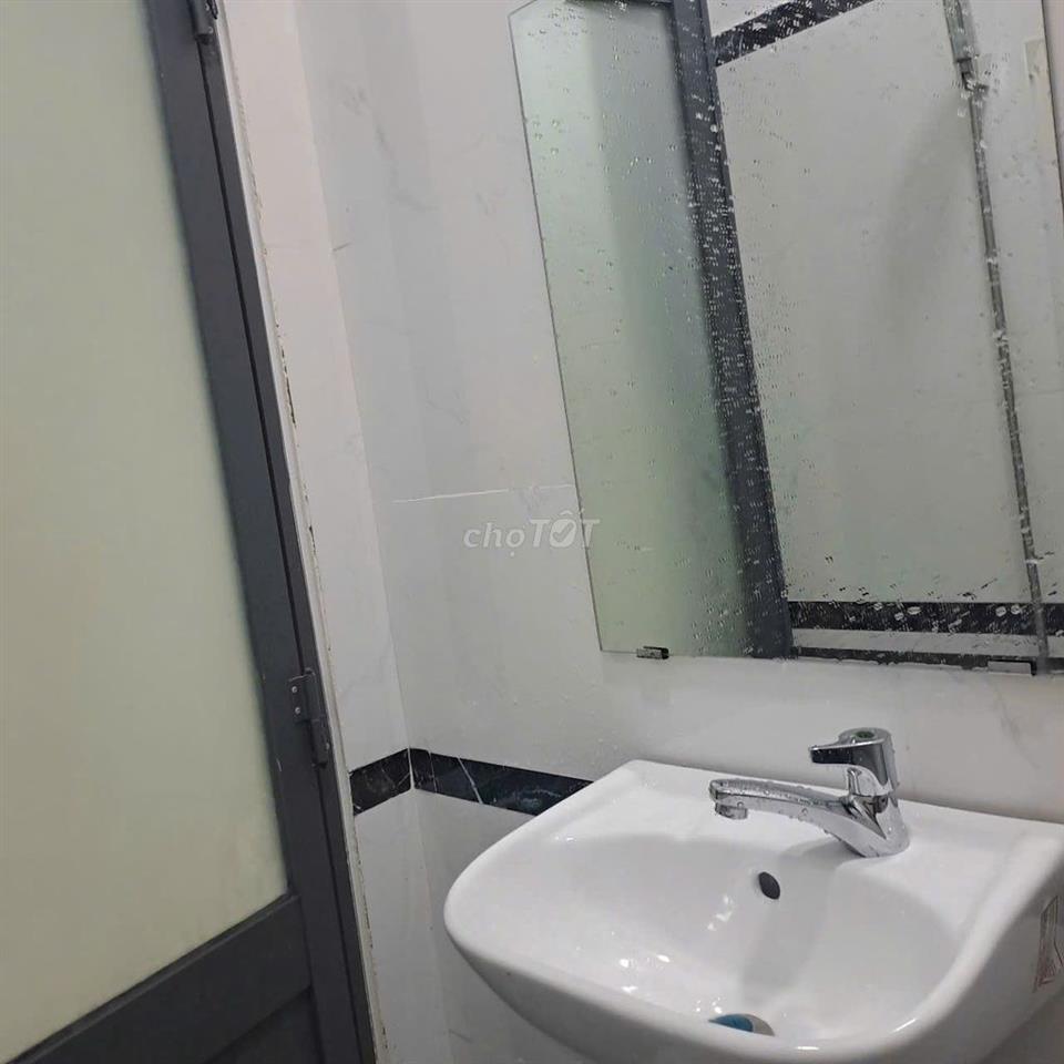 Nhà chính chủ do gia đình cần tiền nên bán gấp