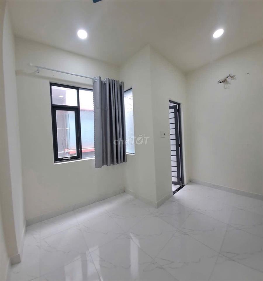 Nhà chính chủ do gia đình cần tiền nên bán gấp