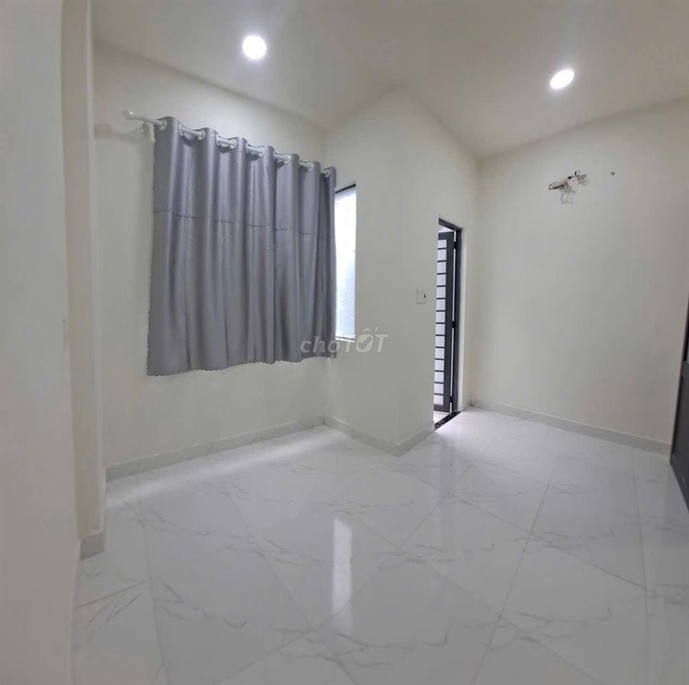 Nhà chính chủ do gia đình cần tiền nên bán gấp