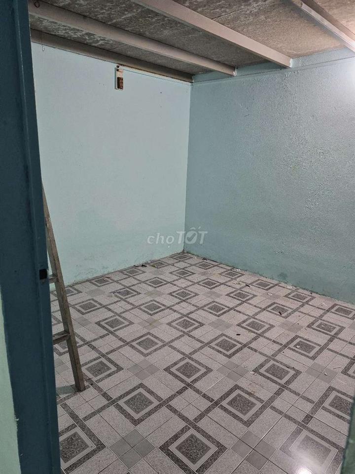 nhà mặt tiền đường mua bán đường xe tải 
