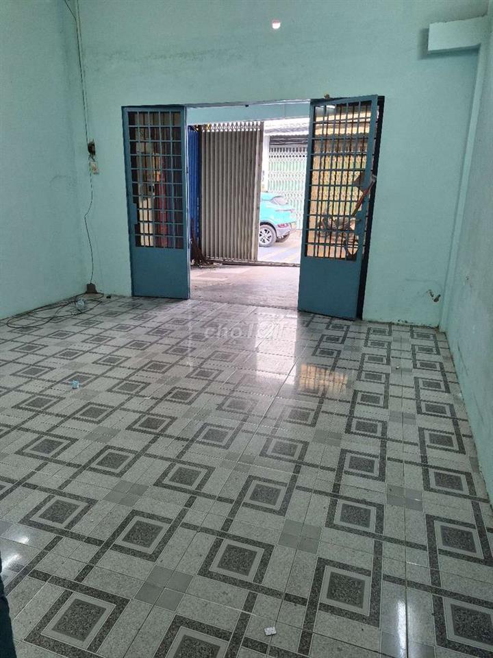 nhà mặt tiền đường mua bán đường xe tải 