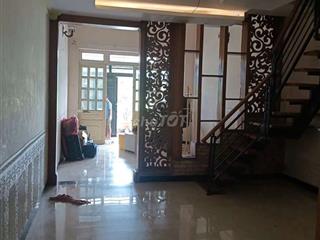 chủ sơn lại giao nhà 