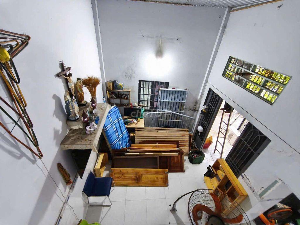 nhà rộng 