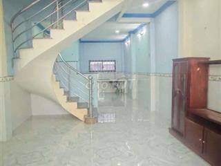 chủ sơn lại giao nhà 
