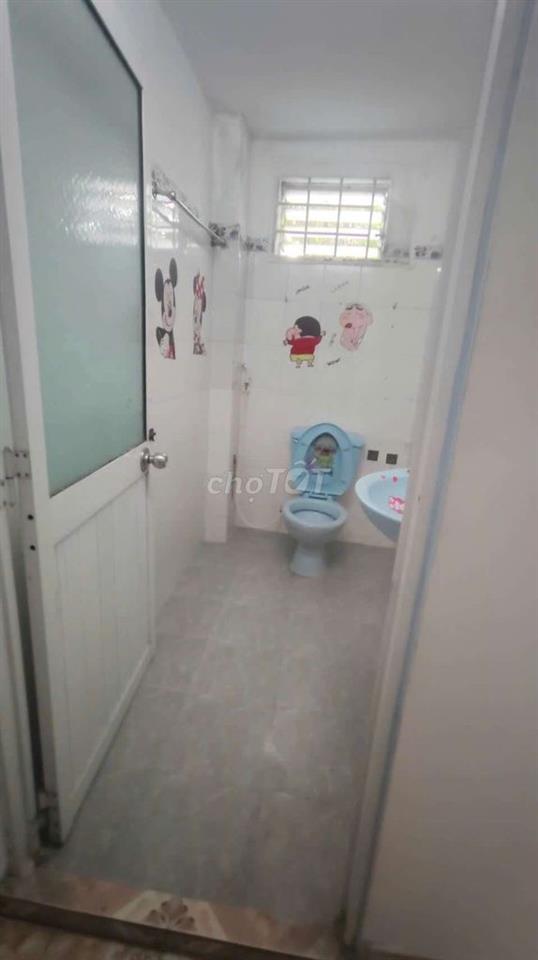 chủ sơn lại giao nhà 