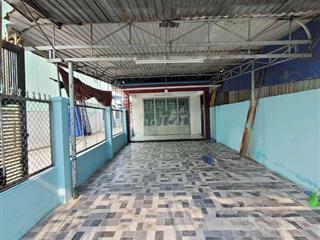 nhà mặt tiền đường xe tải 