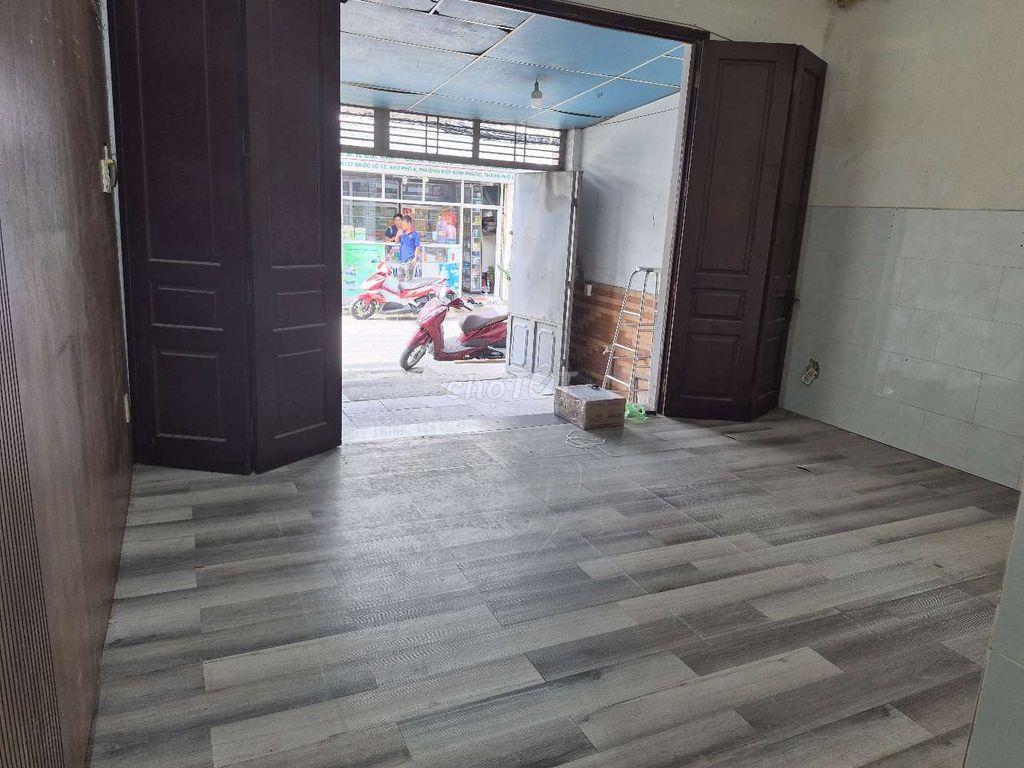 nhà mặt tiền đường xe tải mua bán 
