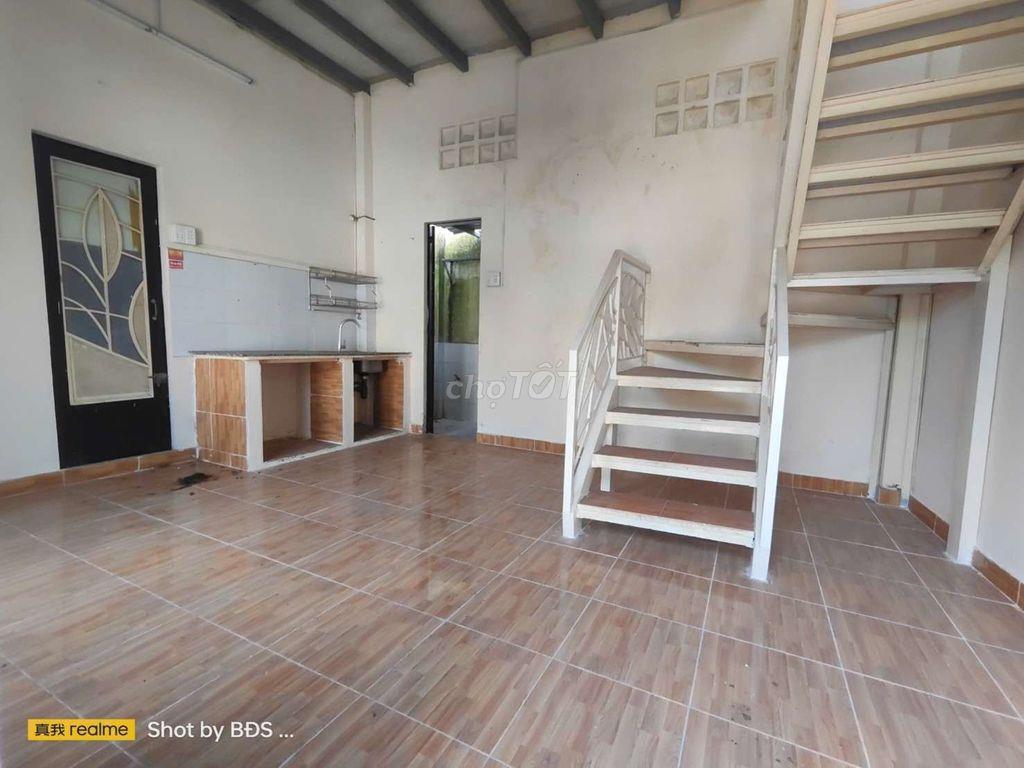 sân đậu 3 xe hơi 