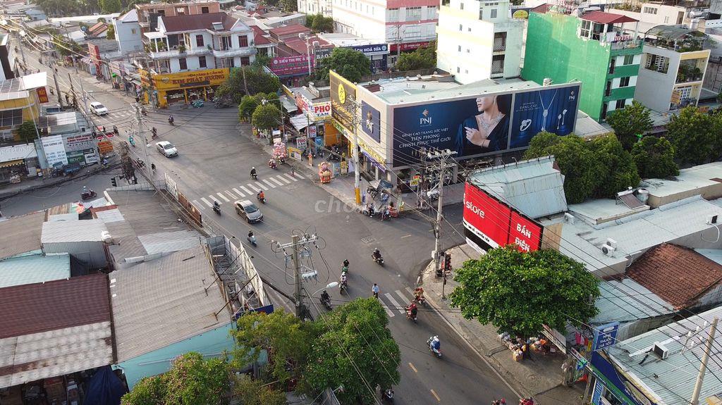 Bán nhà 2 mặt tiền đường Tỉnh Lộ 43, HCM - Ngã tư KCX Linh Trung 2 
