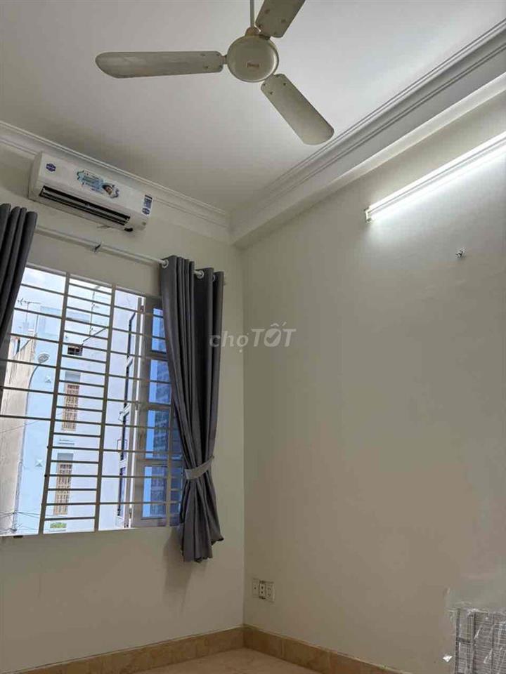 CHDV ngay Gigamall Phạm Văn Đồng