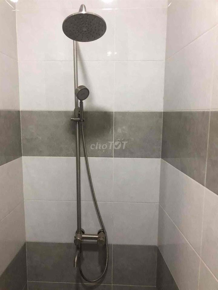 CHDV sẵn máy lạnh ở Linh Đông