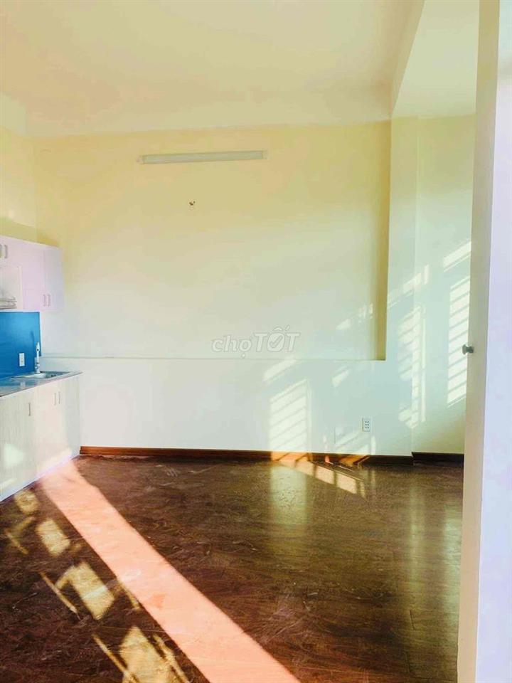 CHDV ngay chợ hiệp bình, gần vạn phúc, gần ĐH Luật.