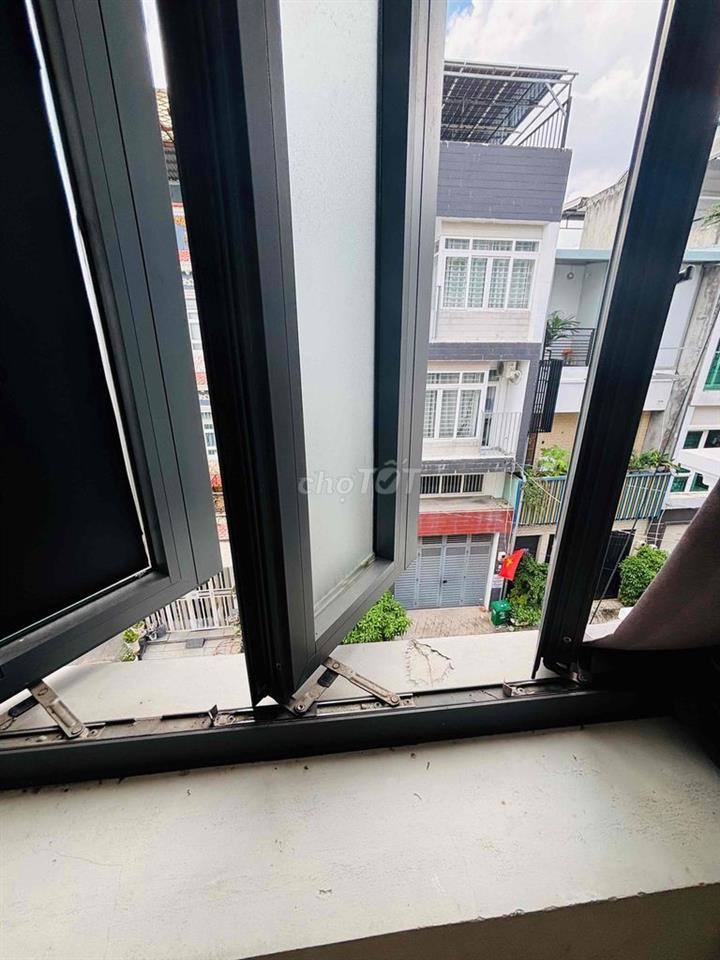 chdv ngay chug cư 4s linh đông
