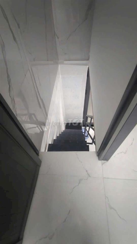 NHÀ NHỎ.ĐƯỜNG ÔTTÔ .GIÁ RẺ