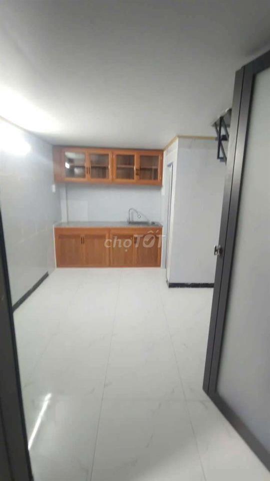 NHÀ NHỎ.ĐƯỜNG ÔTTÔ .GIÁ RẺ