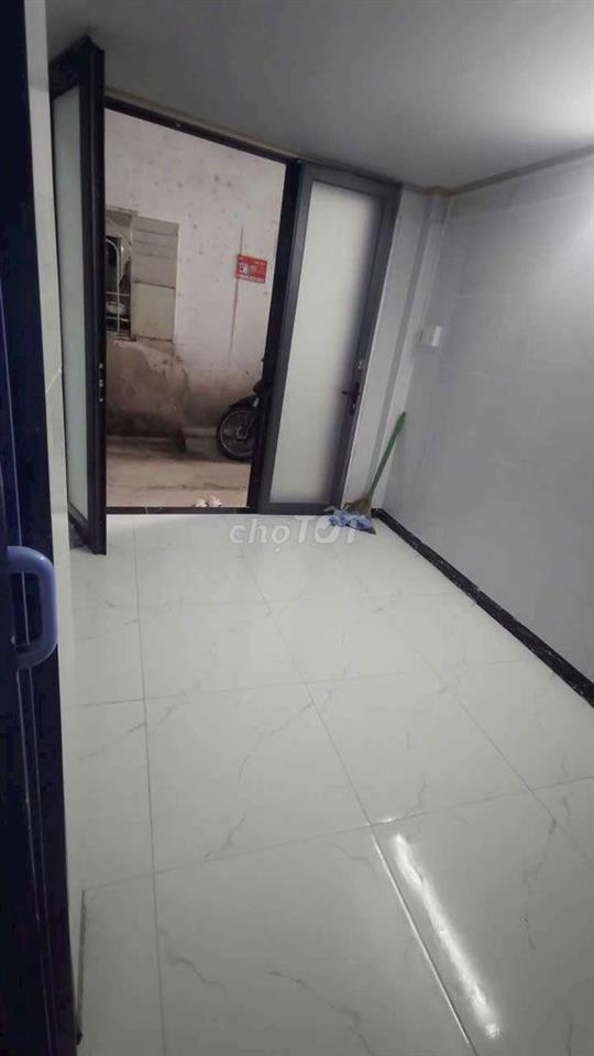 NHÀ NHỎ.ĐƯỜNG ÔTTÔ .GIÁ RẺ