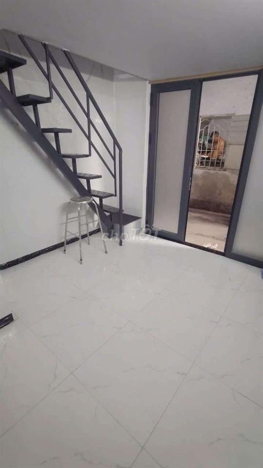 NHÀ NHỎ.ĐƯỜNG ÔTTÔ .GIÁ RẺ