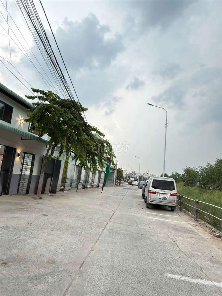 NHÀ BÌNH CHIỂU