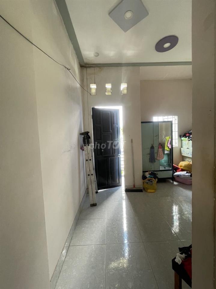 Nhà đang ở cần bán