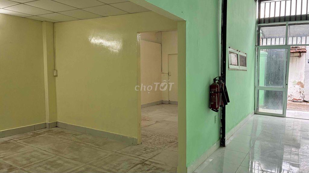 CHO THUÊ NHÀ NGUYÊN CĂN 112 m2, GẦN CHỢ HIỆP BÌNH - XE HƠI VÀO TẬN NHÀ