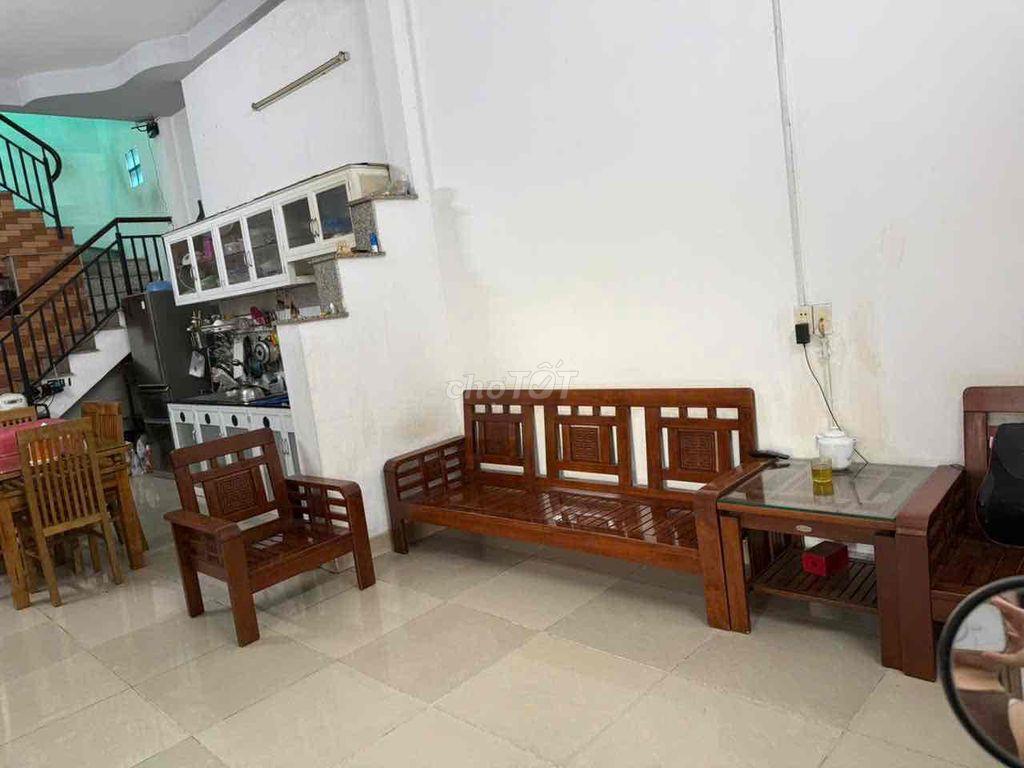 cần bán nhà 1 trệt 2 lầu